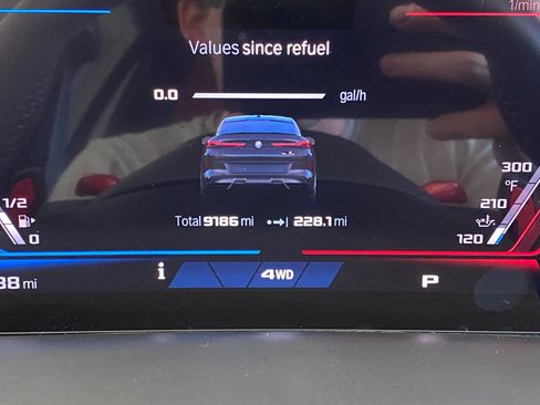 Used 2026 BMW X6 M Competition w/ Executive Package image 21