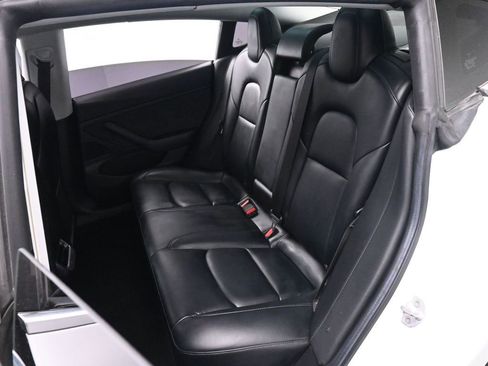 Used 2019 Tesla Model 3 Long Range image 16