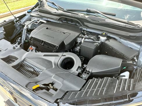 Used 2024 Honda Pilot TrailSport image 27