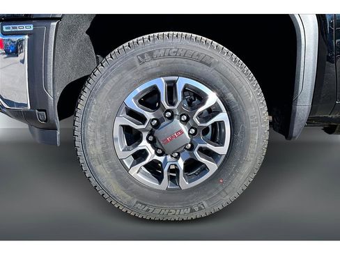 New 2025 GMC Sierra 2500 SLT w/ SLT Convenience Package image 13