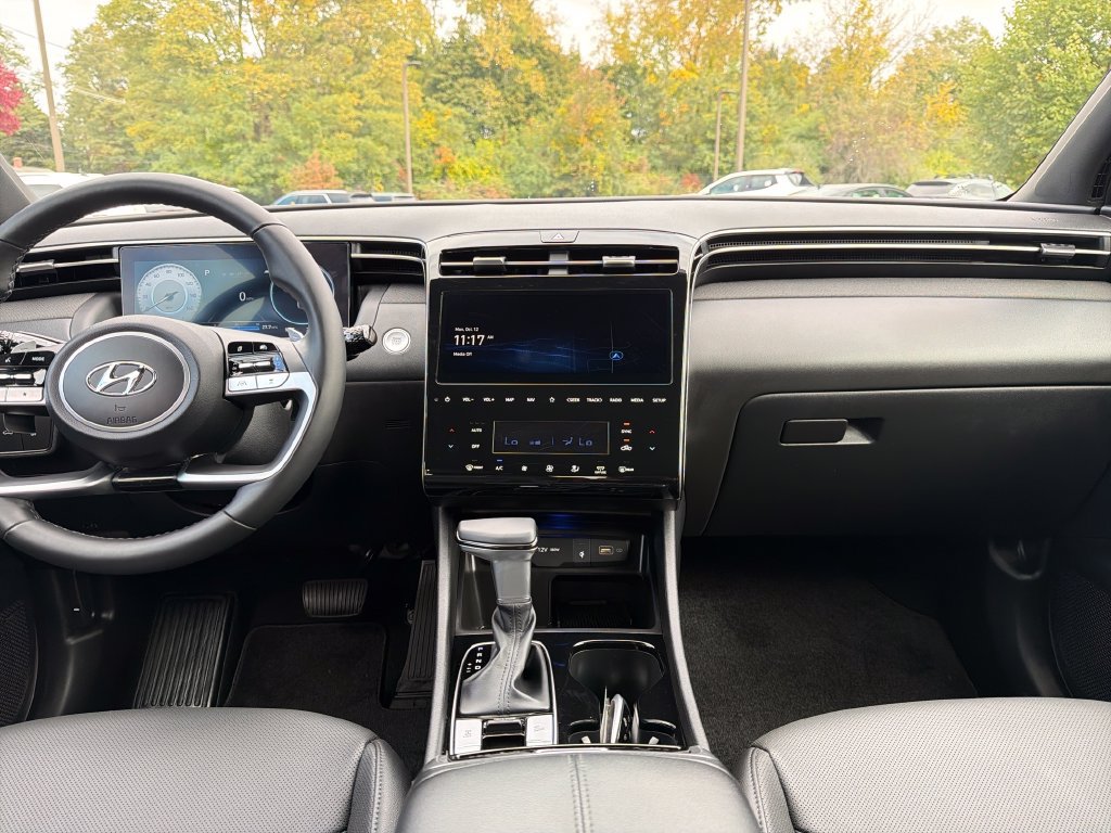 Certified 2023 Hyundai Santa Cruz Limited AWD/4WD image 12