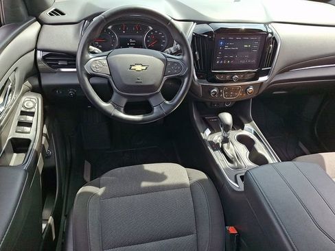 Certified 2023 Chevrolet Traverse LT image 12