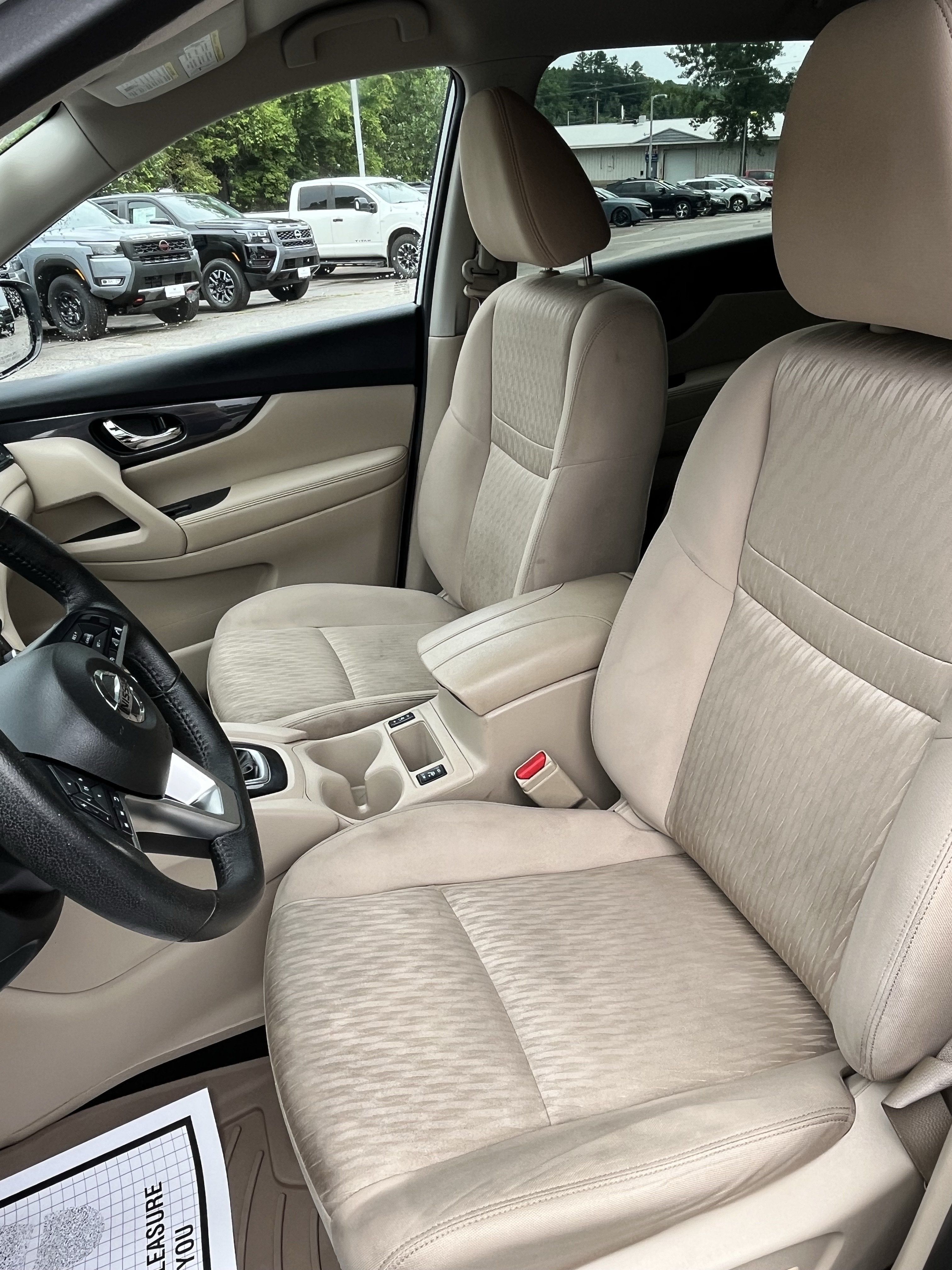 Used 2019 Nissan Rogue SV AWD/4WD image 15