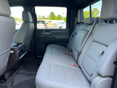 New 2026 Chevrolet Silverado 2500 LTZ w/ LTZ Convenience Package AWD/4WD image 9