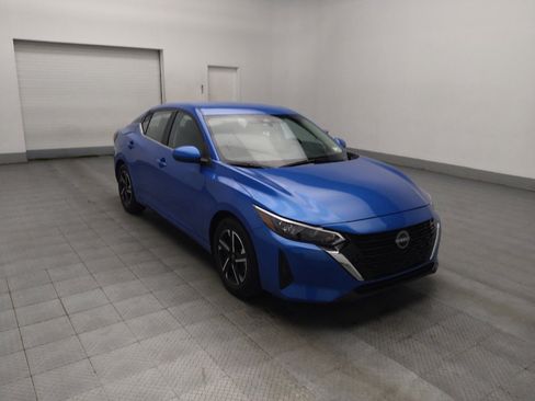 Used 2025 Nissan Sentra SV image 13