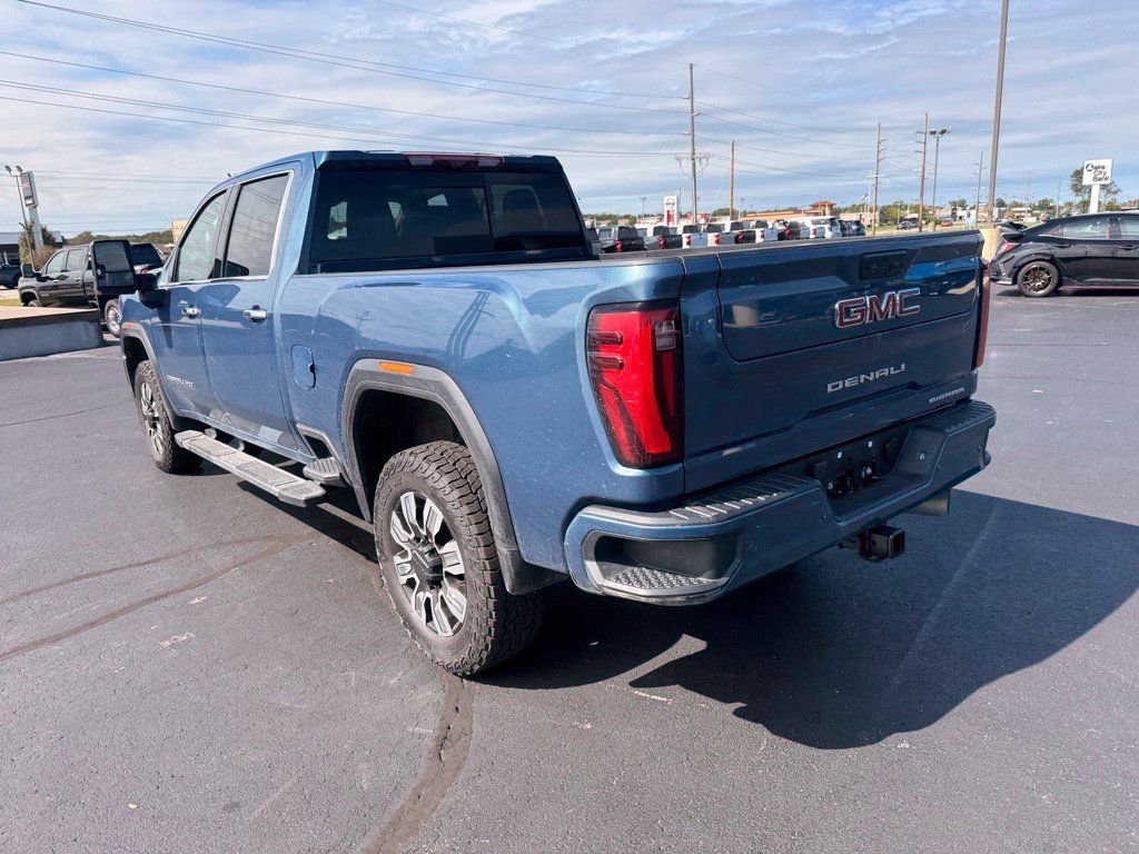 Used 2025 GMC Sierra 2500 Denali w/ Technology Package AWD/4WD image 5