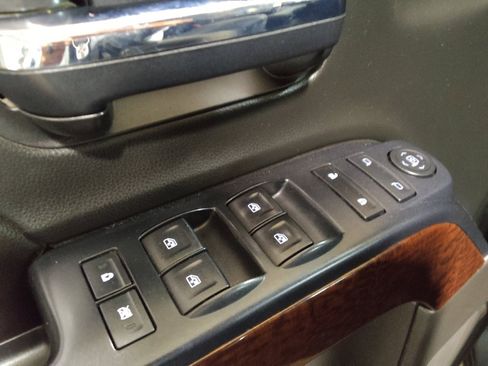 Used 2017 GMC Sierra 1500 SLE w/ SLE Value Package image 27