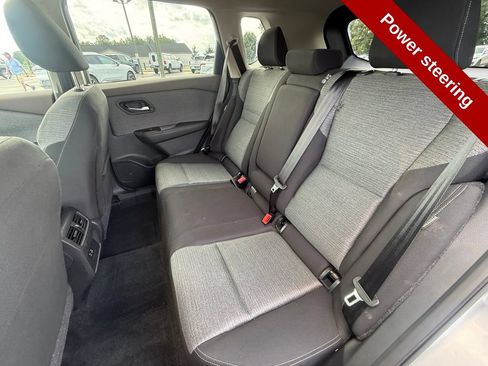 Used 2023 Nissan Rogue SV AWD/4WD image 32