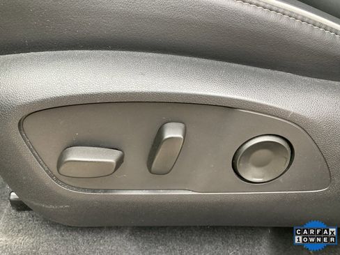 Used 2025 Buick Enclave Preferred image 32