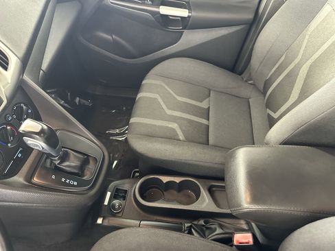 Used 2016 Ford Transit Connect XLT image 25