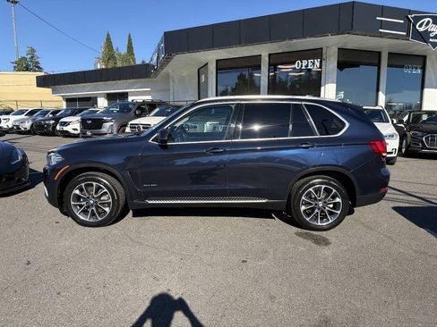 Used 2015 BMW X5 xDrive35i w/ Premium Package AWD/4WD image 2