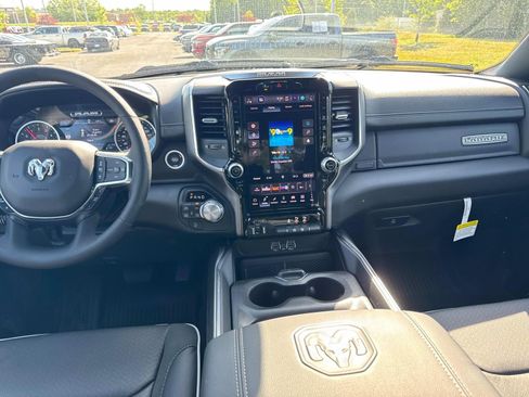 New 2026 RAM 1500 Laramie AWD/4WD image 21