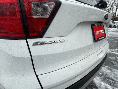 Used 2019 Ford Escape SE image 34