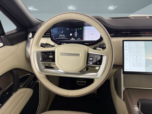 Used 2026 Land Rover Range Rover SE image 15