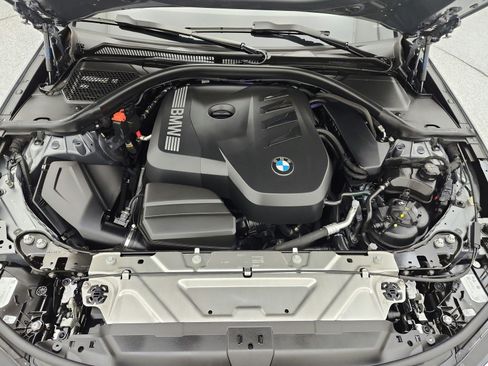 Used 2025 BMW 330i Sedan w/ Convenience Package RWD image 17