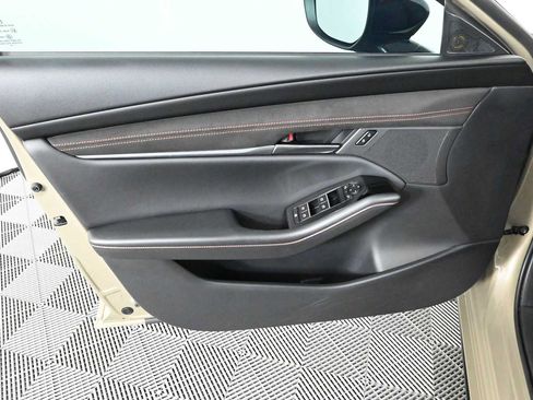 Used 2025 MAZDA MAZDA3 Carbon AWD/4WD image 18
