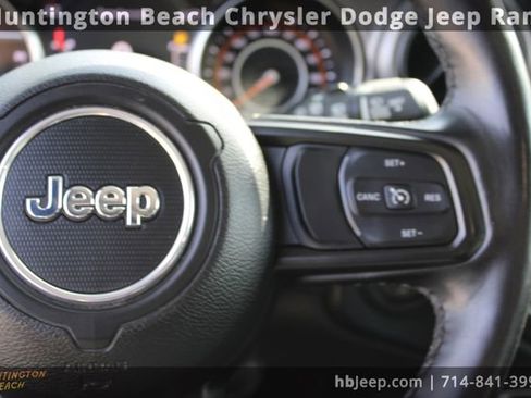Used 2022 Jeep Wrangler Unlimited Sport image 16