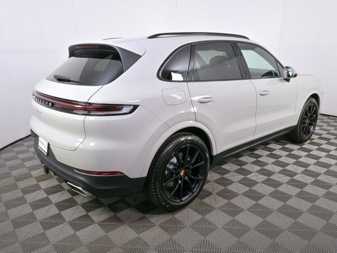 New 2026 Porsche Cayenne AWD/4WD image 27