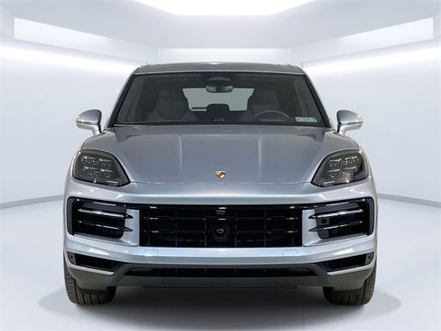 New 2026 Porsche Cayenne S image 10