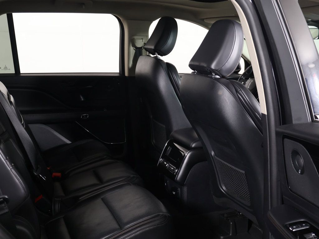 Used 2021 Lincoln Aviator Reserve w/ Elements Package Plus AWD/4WD image 33