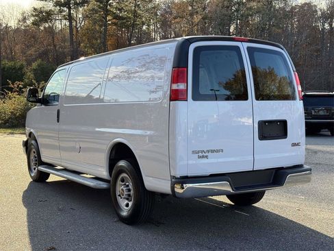 Used 2024 GMC Savana 2500 w/ Driver Convenience Package image 24