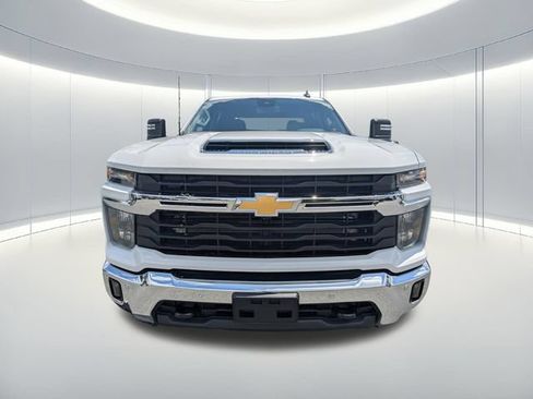 Used 2025 Chevrolet Silverado 3500 LT w/ Safety Package AWD/4WD image 7