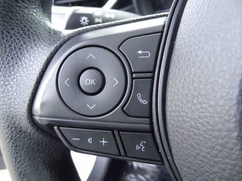 Used 2023 Toyota Corolla LE FWD image 15