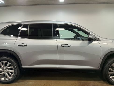 Used 2026 Buick Enclave Preferred AWD/4WD image 32