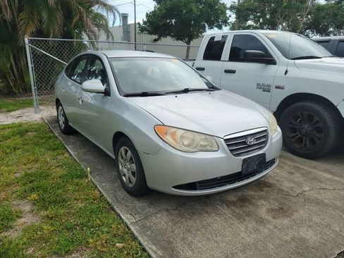 Used 2009 Hyundai Elantra GLS FWD image 1