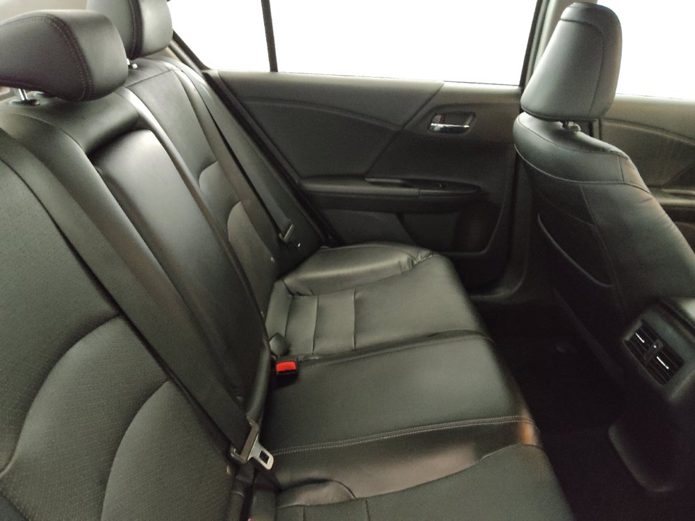 Used 2015 Honda Accord Touring image 19