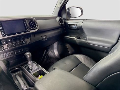Certified 2022 Toyota Tacoma TRD Sport w/ TRD Premium Sport Package image 24