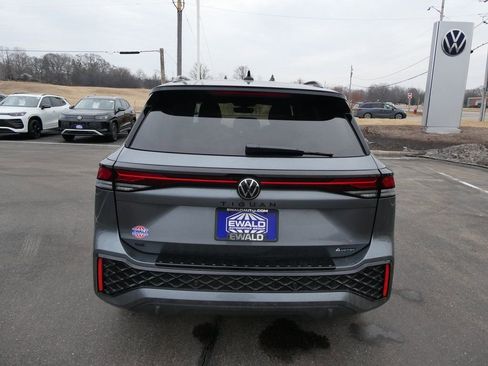 New 2026 Volkswagen Tiguan SE R-Line AWD/4WD image 17