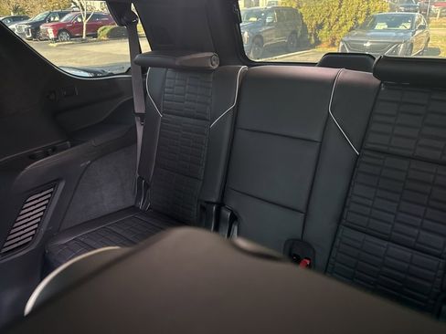 Certified 2023 Cadillac Escalade Sport Platinum w/ LPO, ONYX Package image 16