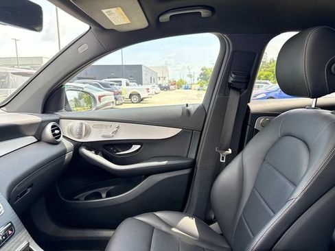 Used 2023 Mercedes-Benz GLC 300 4MATIC Coupe image 18