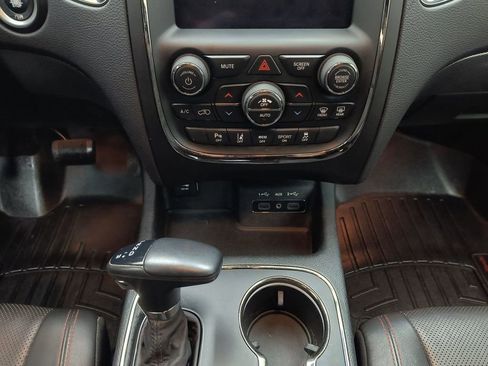 Used 2018 Dodge Durango R/T w/ Technology Group image 31