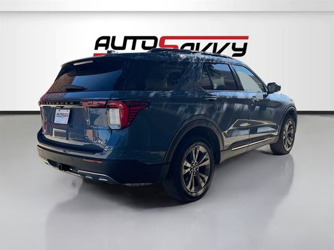 Used 2025 Ford Explorer Active w/ Active Comfort Package image 7
