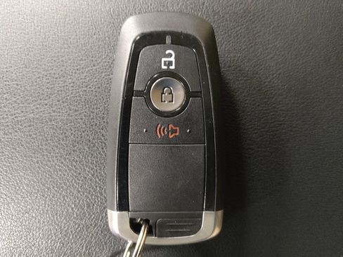 Used 2020 Ford Edge SEL AWD/4WD image 32