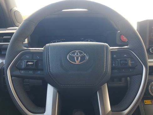 Certified 2026 Toyota Tacoma TRD Off-Road w/ TRD Off Road Upgrade Package AWD/4WD image 19