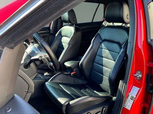 Used 2020 Volkswagen GTI S image 23