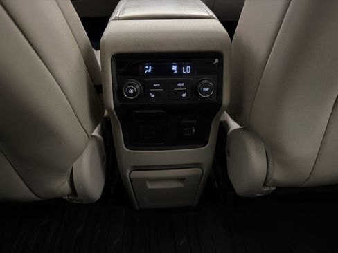 Used 2017 GMC Acadia Denali w/ Technology Package AWD/4WD image 22