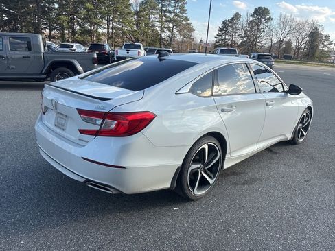 Used 2022 Honda Accord Sport image 8