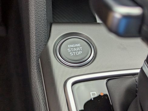 New 2026 Kia Sportage EX image 27