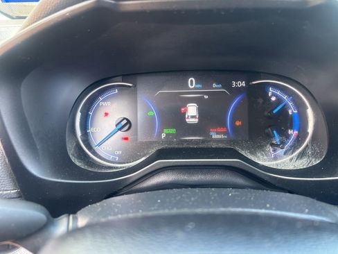 Used 2023 Toyota RAV4 LE AWD/4WD image 12