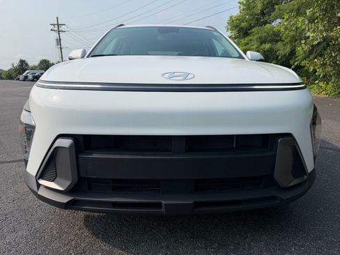 Used 2024 Hyundai Kona SEL FWD image 5