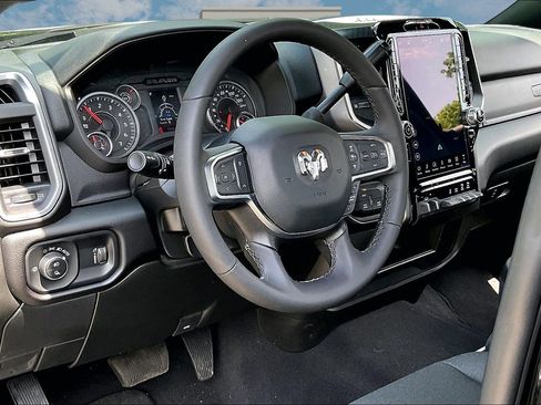 Certified 2025 RAM 2500 Big Horn AWD/4WD image 13