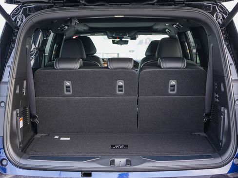 New 2026 INFINITI QX80 Autograph image 12