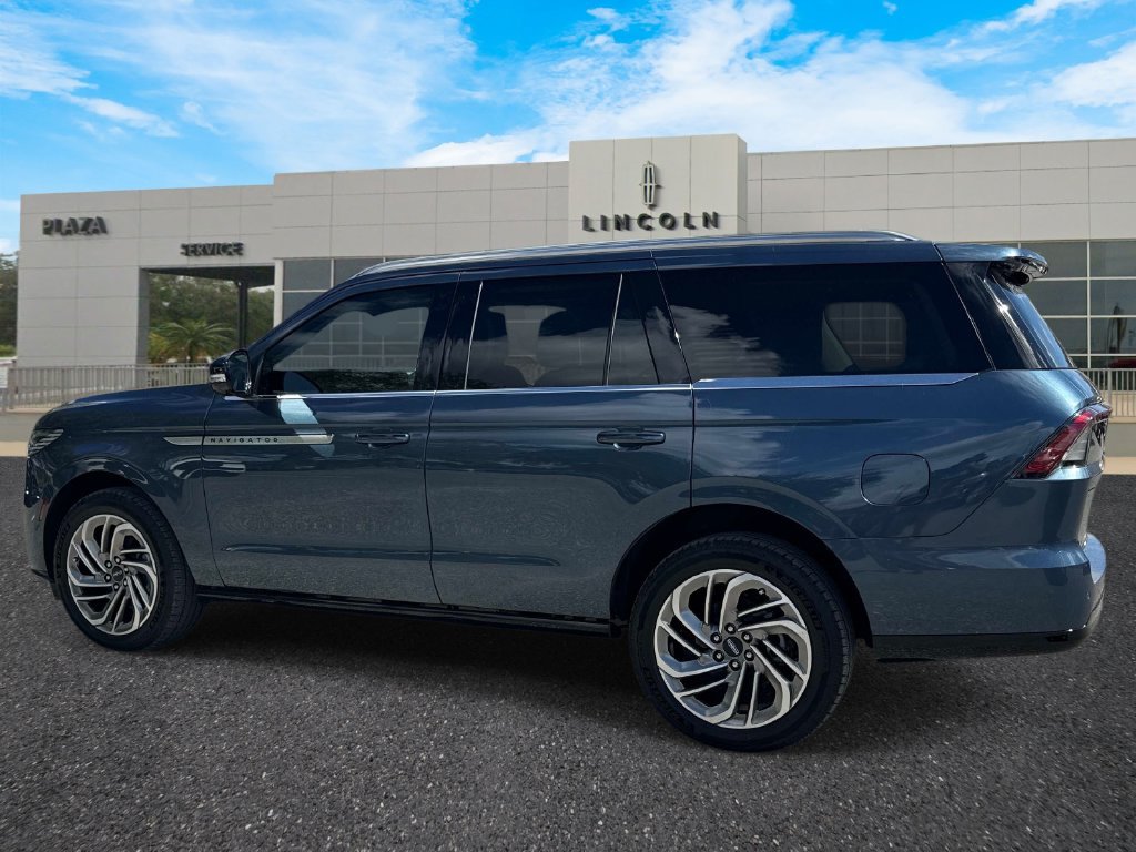 New 2027 Lincoln Navigator Reserve AWD/4WD image 5