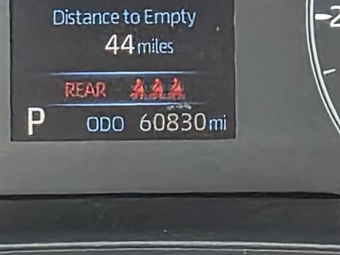 Used 2024 Toyota Corolla LE FWD image 32