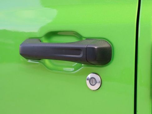 Used 2025 Jeep Gladiator Sport image 21