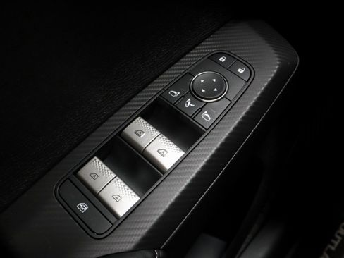 New 2026 Mitsubishi Outlander SE image 18